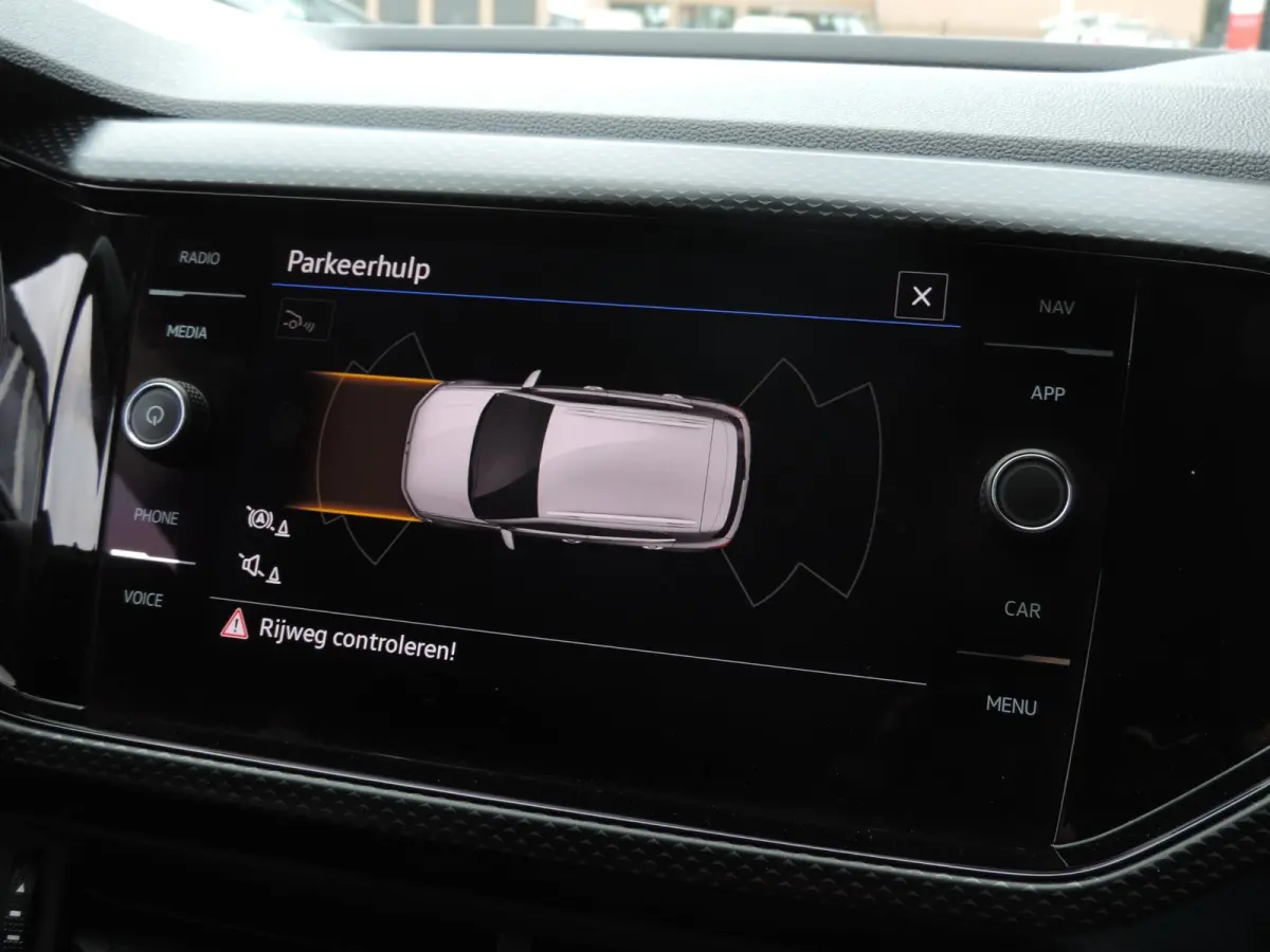 1.0 TSI Life 10.000km | NL-auto | 1e Eig | Stoelverw | Camera | ECC | CarPlay | Navi | Draadl.lader | PDC v+a