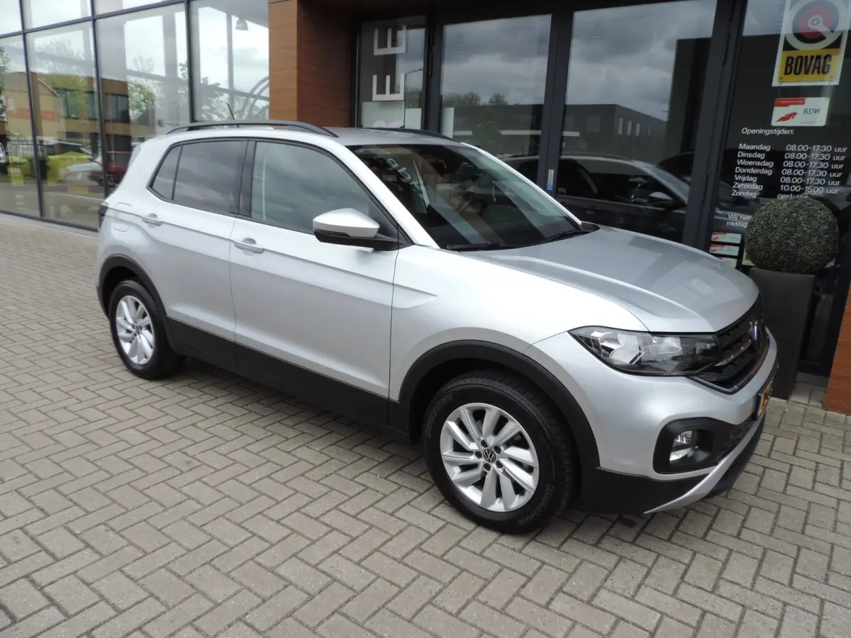 1.0 TSI Life 10.000km | NL-auto | 1e Eig | Stoelverw | Camera | ECC | CarPlay | Navi | Draadl.lader | PDC v+a