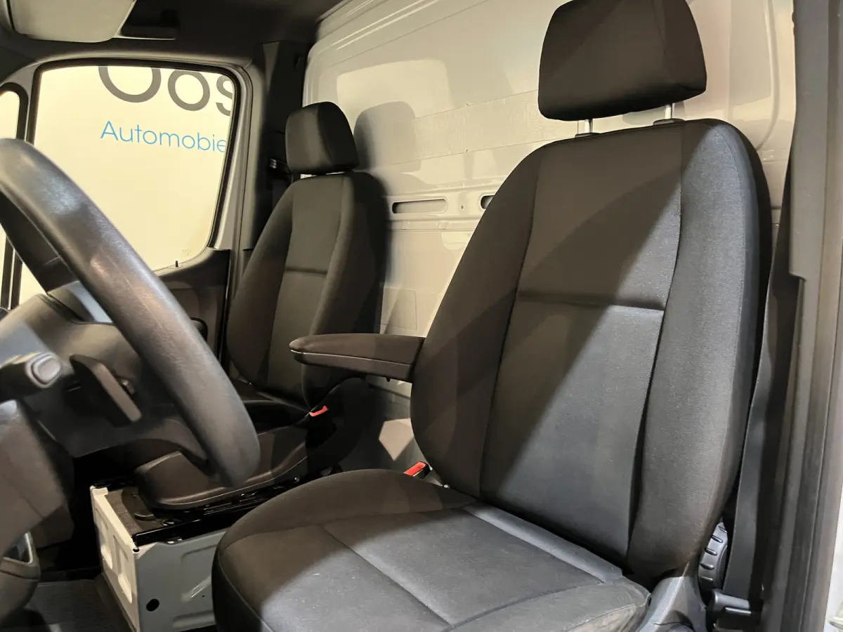 515 CDI L3 RWD Automaat N2 Bakwagen met Laadklep / Euro 6 / Zijdeur / Airco