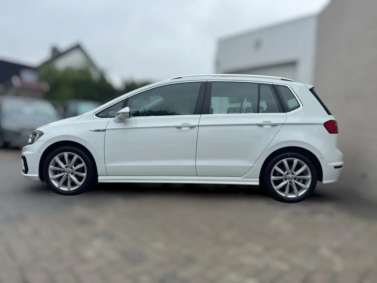 1.4 TSI Highline R-Line Afneembare Trekhaak / Camera / Ergo stoelen met massage / Warning Spots