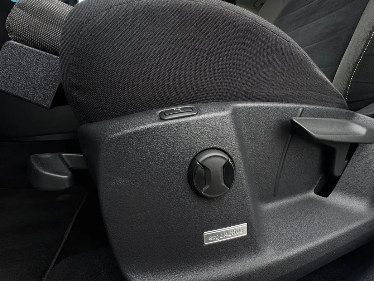 1.4 TSI Highline R-Line Afneembare Trekhaak / Camera / Ergo stoelen met massage / Warning Spots