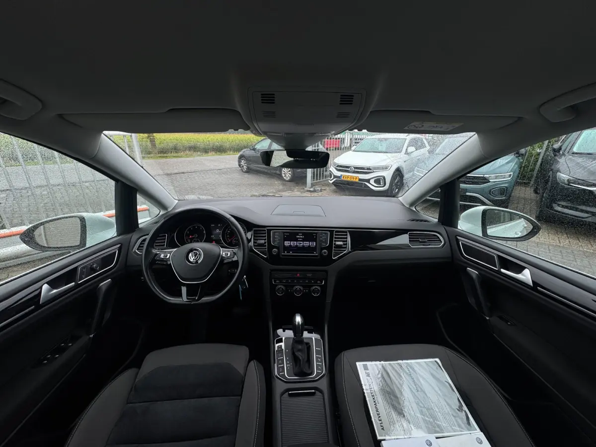 1.4 TSI Highline R-Line Afneembare Trekhaak / Camera / Ergo stoelen met massage / Warning Spots