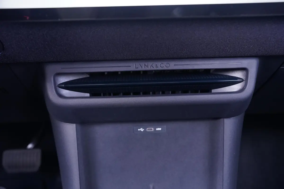 Core 66 kWh SOH 99% Apple Carplay Panoramadak Achteruitrijcamera Clima Stoelverwarming Navi LMV "19"