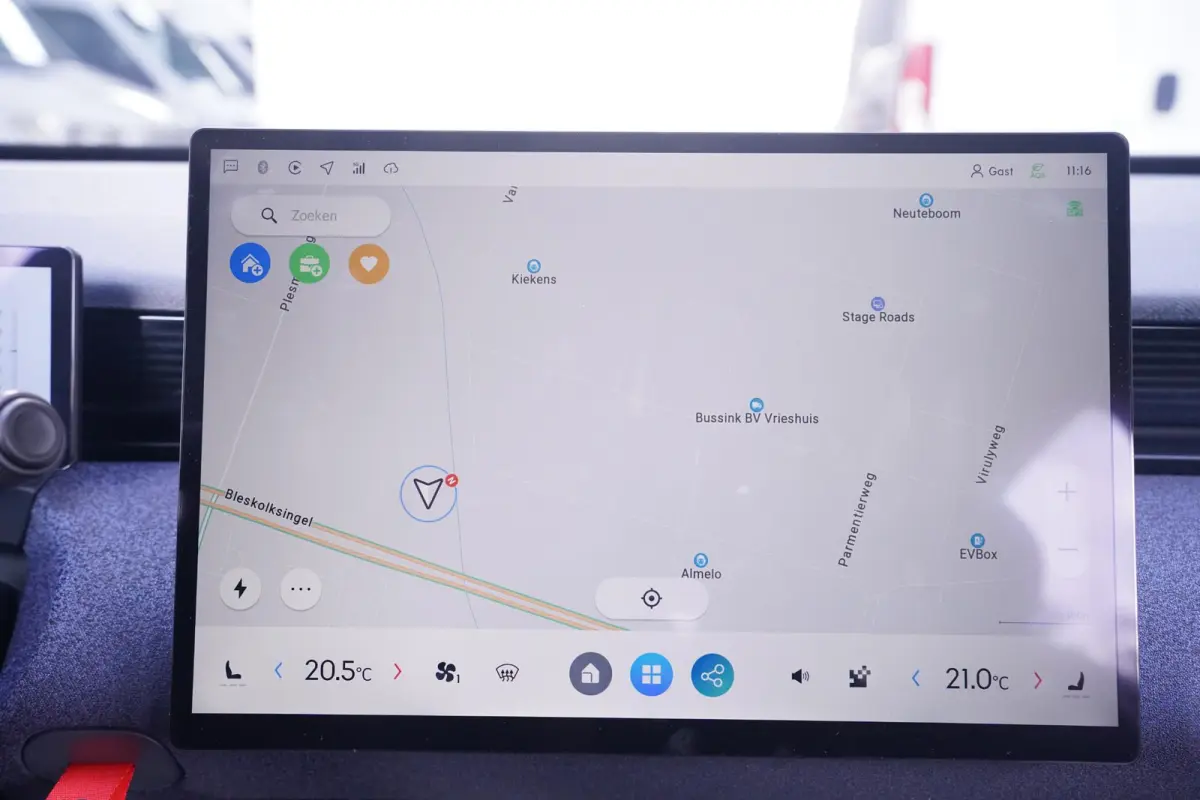 Core 66 kWh SOH 99% Apple Carplay Panoramadak Achteruitrijcamera Clima Stoelverwarming Navi LMV "19"