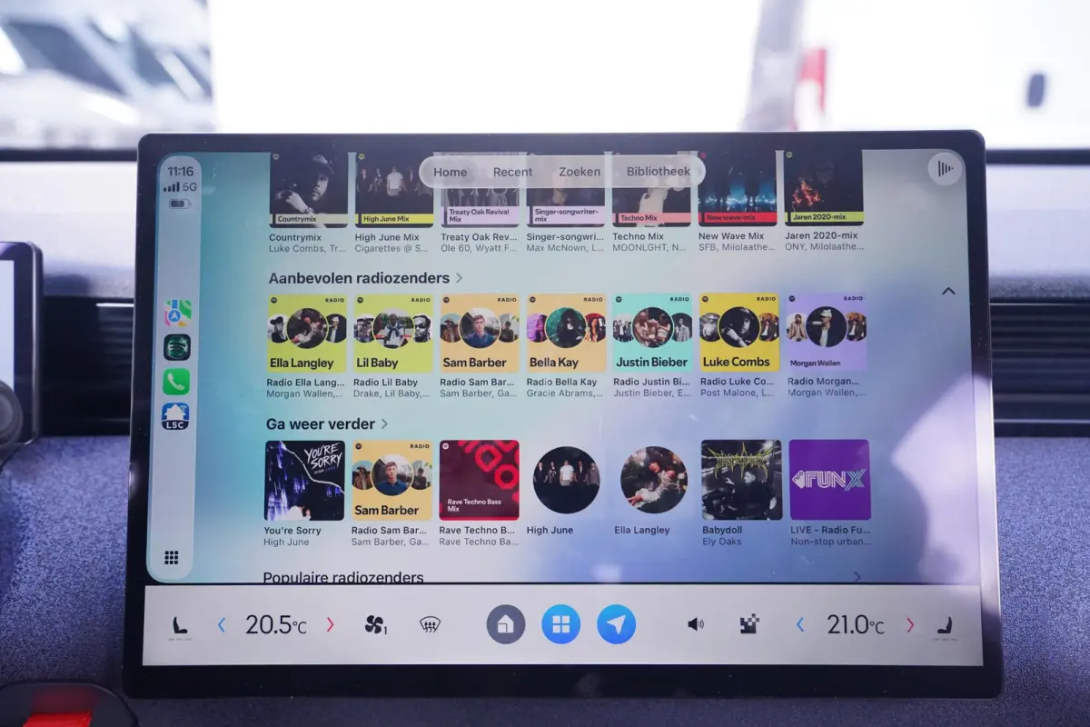 Core 66 kWh SOH 99% Apple Carplay Panoramadak Achteruitrijcamera Clima Stoelverwarming Navi LMV "19"