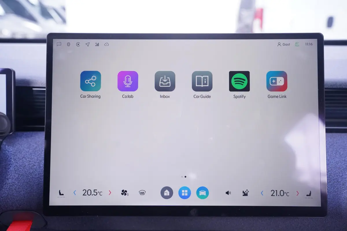 Core 66 kWh SOH 99% Apple Carplay Panoramadak Achteruitrijcamera Clima Stoelverwarming Navi LMV "19"