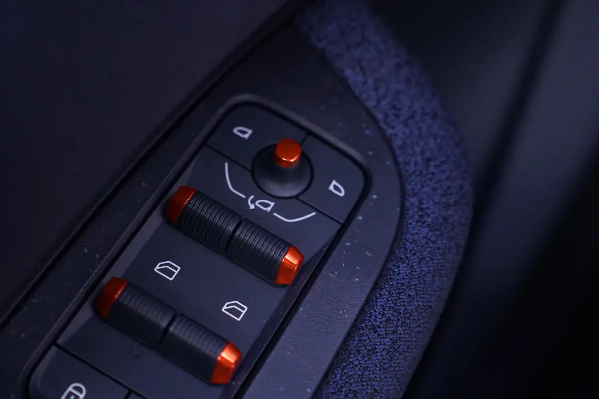 Core 66 kWh SOH 99% Apple Carplay Panoramadak Achteruitrijcamera Clima Stoelverwarming Navi LMV "19"