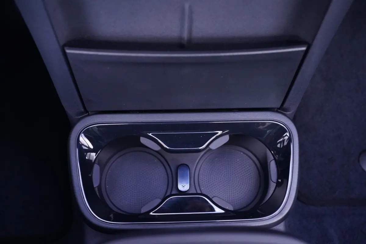 Core 66 kWh SOH 99% Apple Carplay Panoramadak Achteruitrijcamera Clima Stoelverwarming Navi LMV "19"