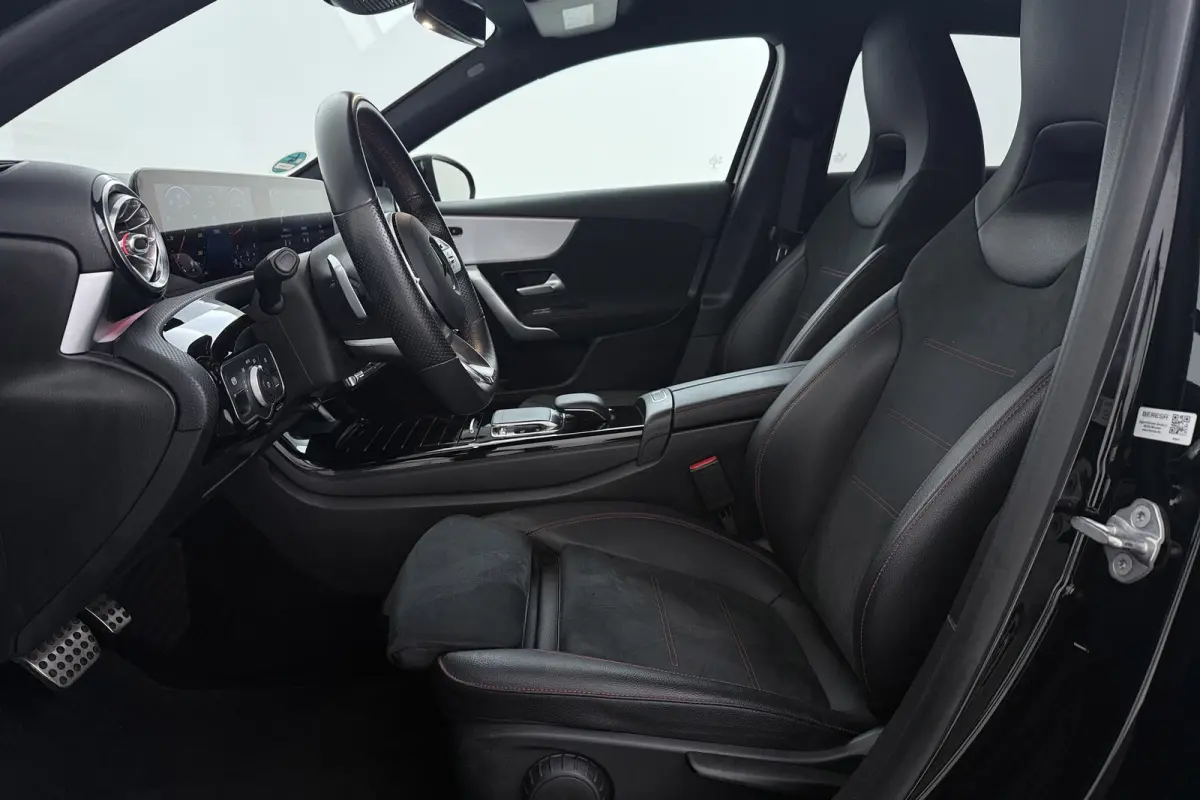 180 Business Solution AMG-Line | Camera | Cruise Control | Sportstoelen | Digital Cockpit | Widescreen |