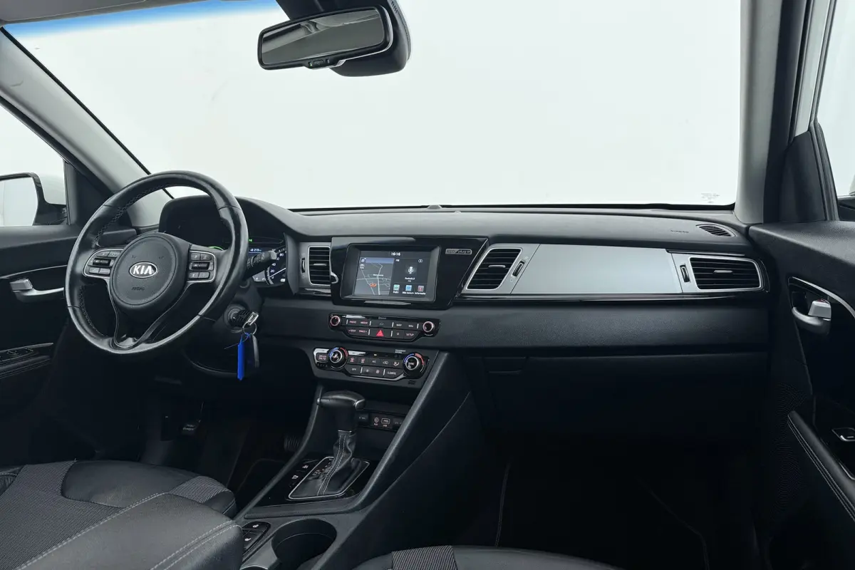 1.6 GDi PHEV DynamicLine | Trekhaak | CarPlay | Camera | 72.000 KM!! | Navigatie | Stoel-/Stuurverwarming |