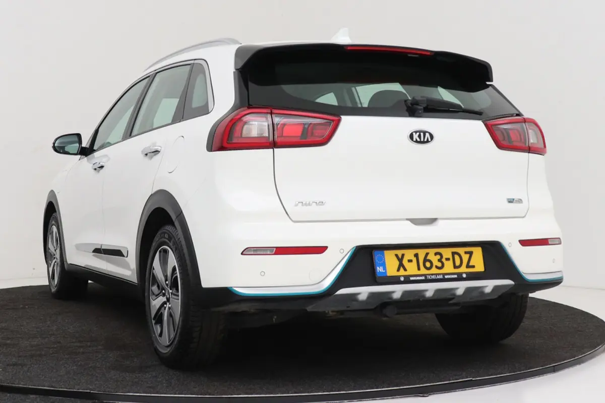 1.6 GDi PHEV DynamicLine | Trekhaak | CarPlay | Camera | 72.000 KM!! | Navigatie | Stoel-/Stuurverwarming |