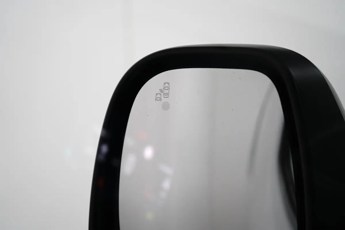 L2 1.5D 100pk | CAMERA | NAVI | DIGITALE BINNENSPIEGEL | BETIMMERING | DRAADLOOS CARPLAY | 3 ZITS |