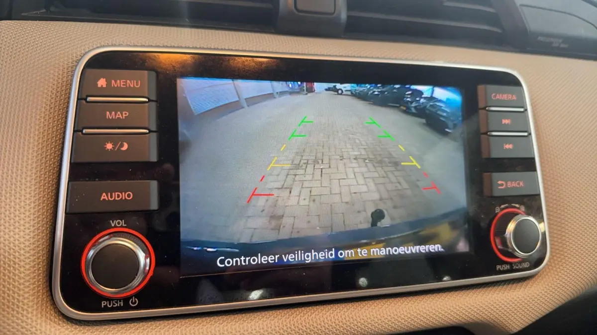 1.0 IG-T N-Connecta | Trekhaak | Navigatie | Parkeercamera |