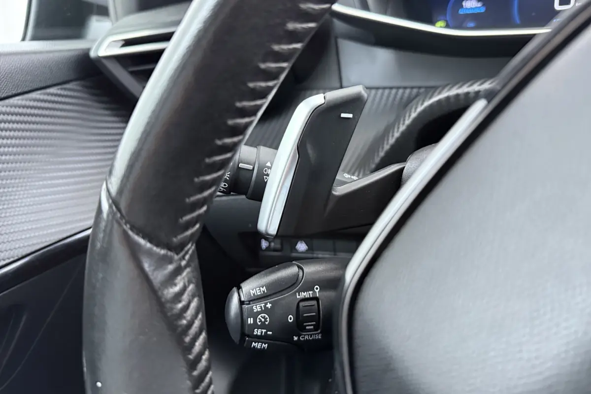 1.2 PureTech Blue Lease Allure | 130 PK | Distributie Vervangen | CarPlay | Digital Cockpit | 49.000 KM!! |