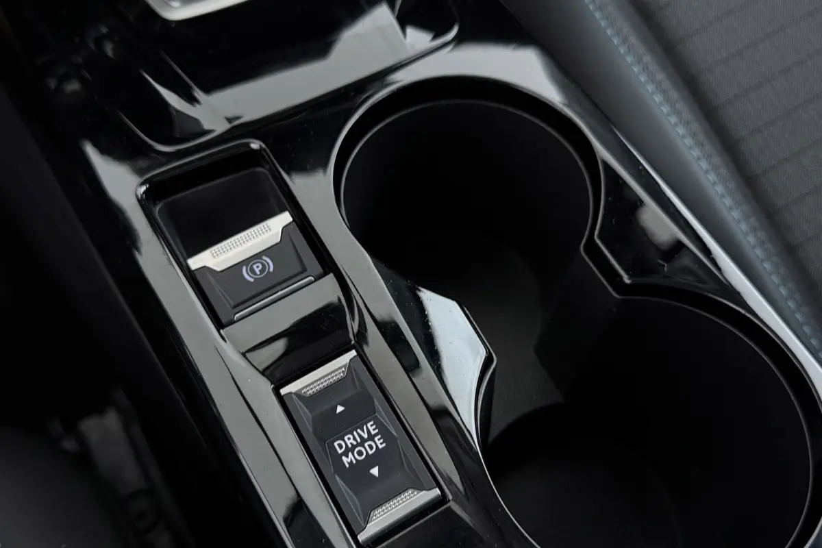 1.2 PureTech Blue Lease Allure | 130 PK | Distributie Vervangen | CarPlay | Digital Cockpit | 49.000 KM!! |