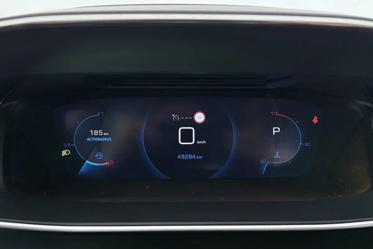 1.2 PureTech Blue Lease Allure | 130 PK | Distributie Vervangen | CarPlay | Digital Cockpit | 49.000 KM!! |