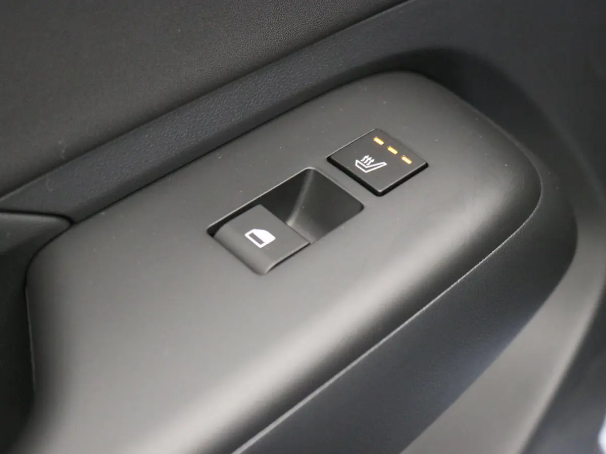 1.6 GDI HEV N Line / Rijklaarprijs / Modeljaar 2026 / Navigatie / Apple & Android auto / Stuurverwarming / Stoelverwarming Voor + Achter /