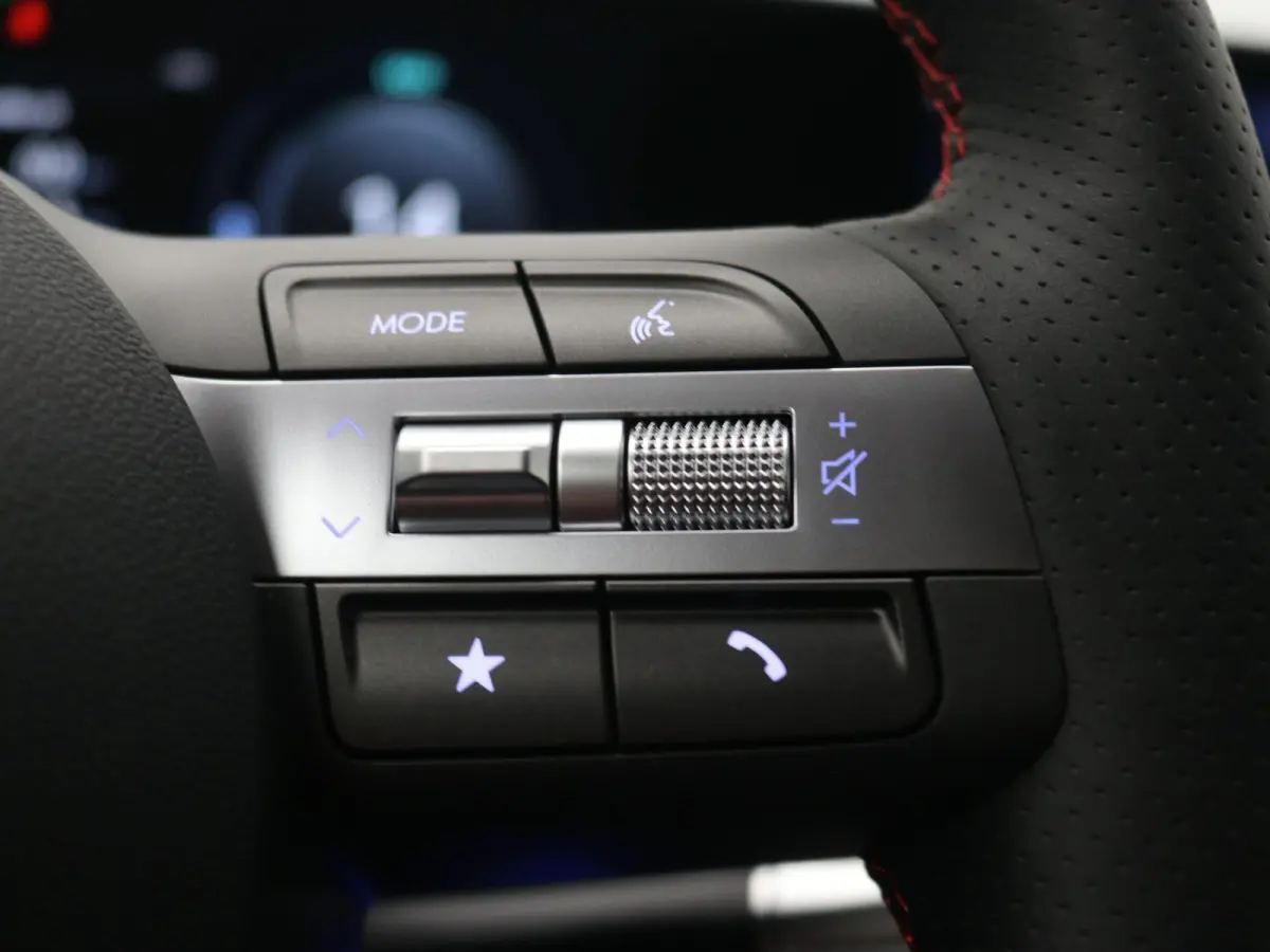 1.6 GDI HEV N Line / Rijklaarprijs / Modeljaar 2026 / Navigatie / Apple & Android auto / Stuurverwarming / Stoelverwarming Voor + Achter /