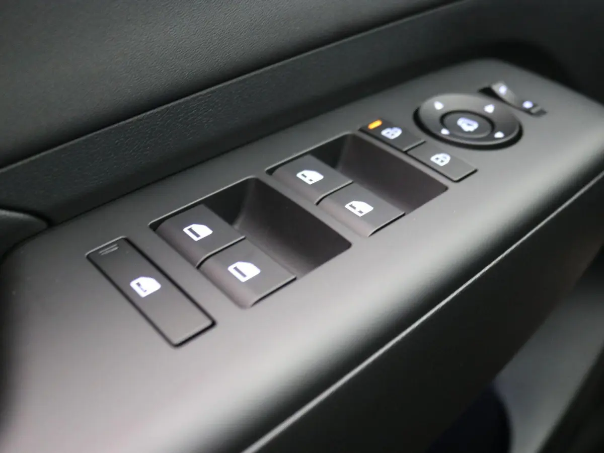 1.6 GDI HEV N Line / Rijklaarprijs / Modeljaar 2026 / Navigatie / Apple & Android auto / Stuurverwarming / Stoelverwarming Voor + Achter /