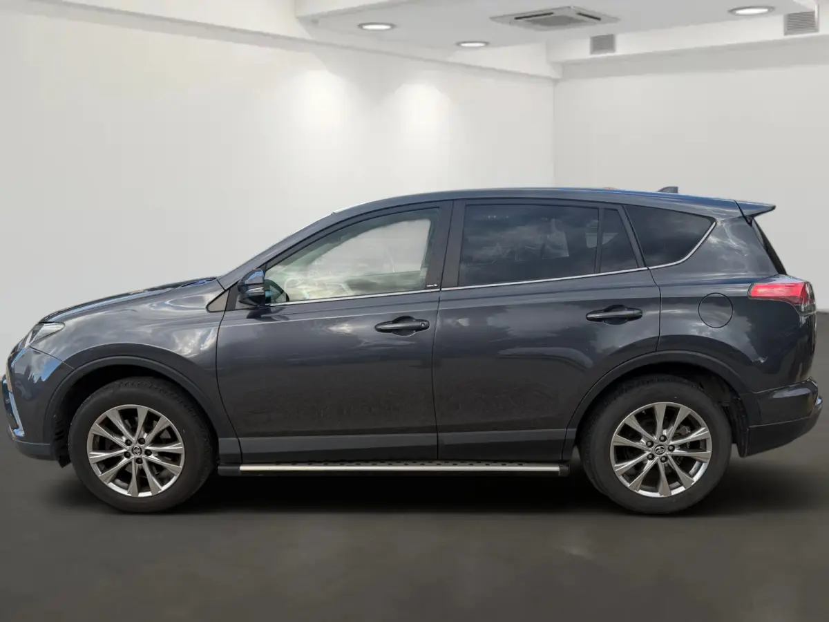 2.0 VVT-i AWD Executive 4x4