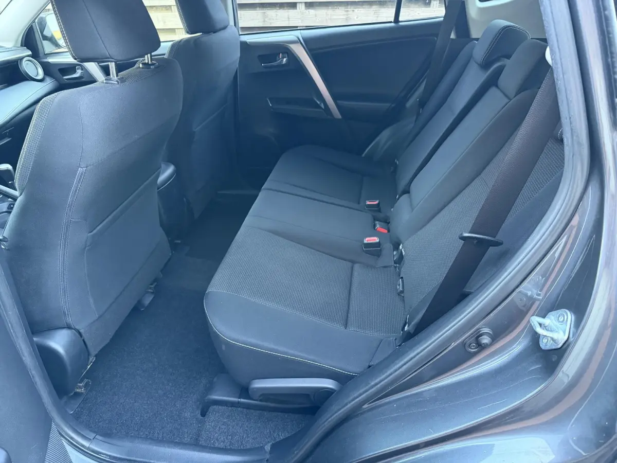 2.0 VVT-i AWD Executive 4x4