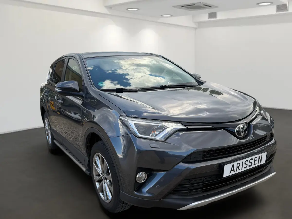 2.0 VVT-i AWD Executive 4x4