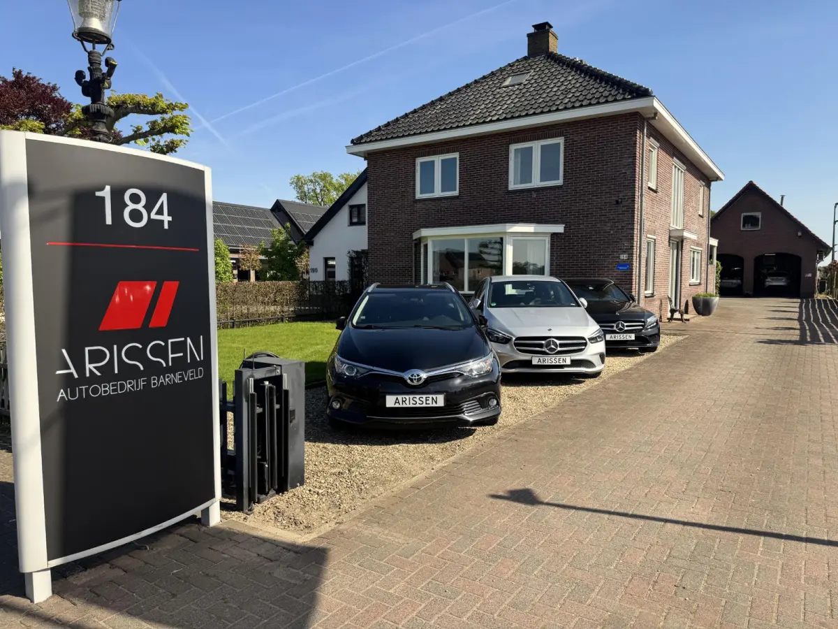2.0 VVT-i AWD Executive 4x4
