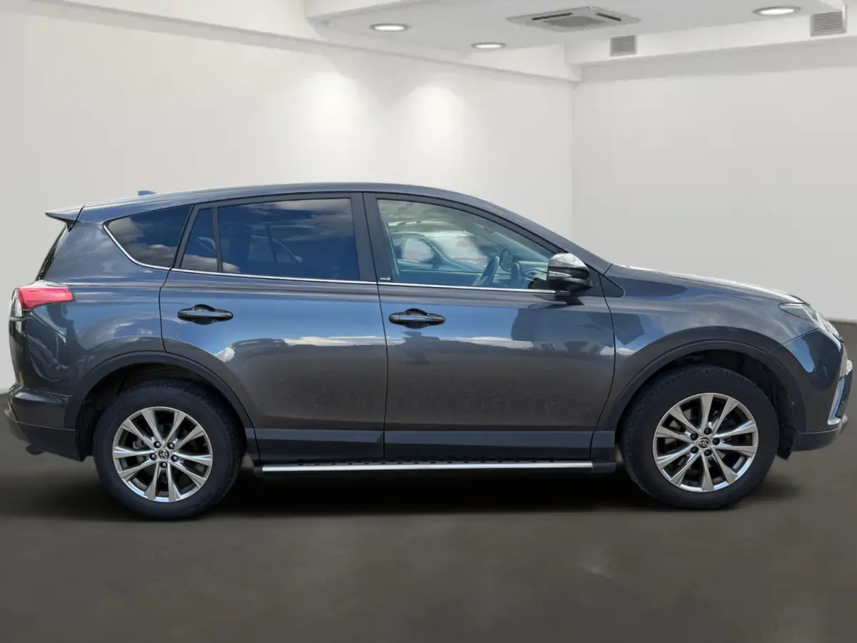 2.0 VVT-i AWD Executive 4x4