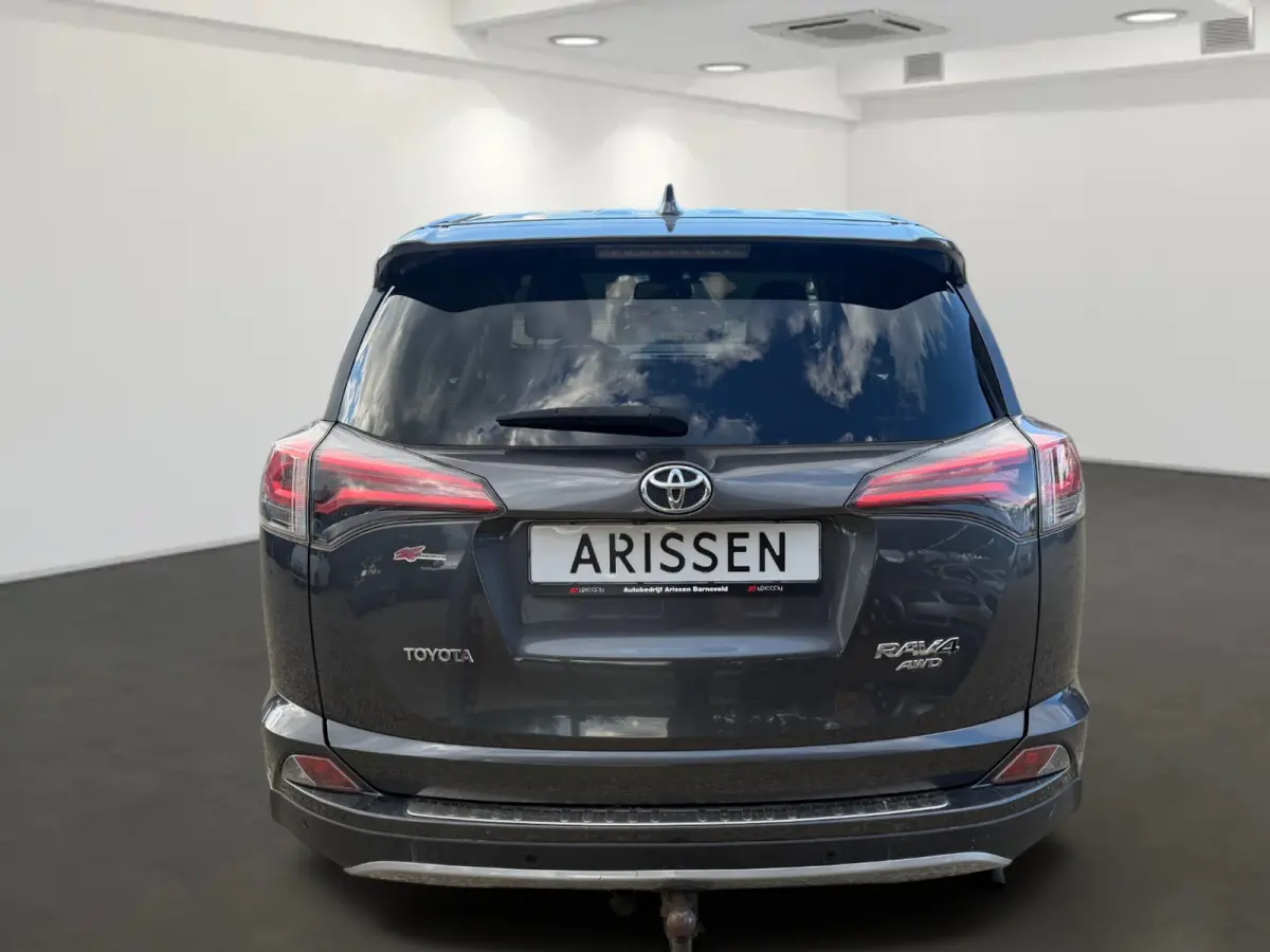 2.0 VVT-i AWD Executive 4x4