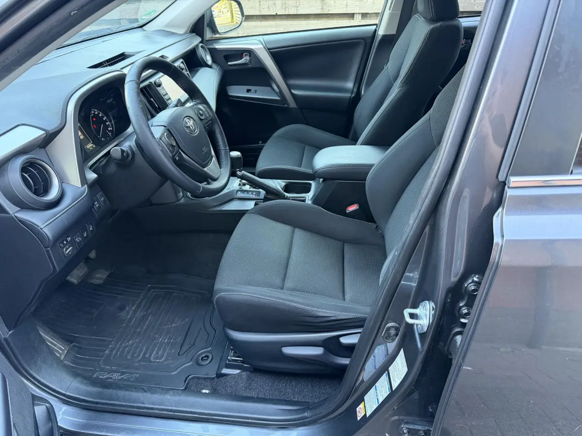 2.0 VVT-i AWD Executive 4x4