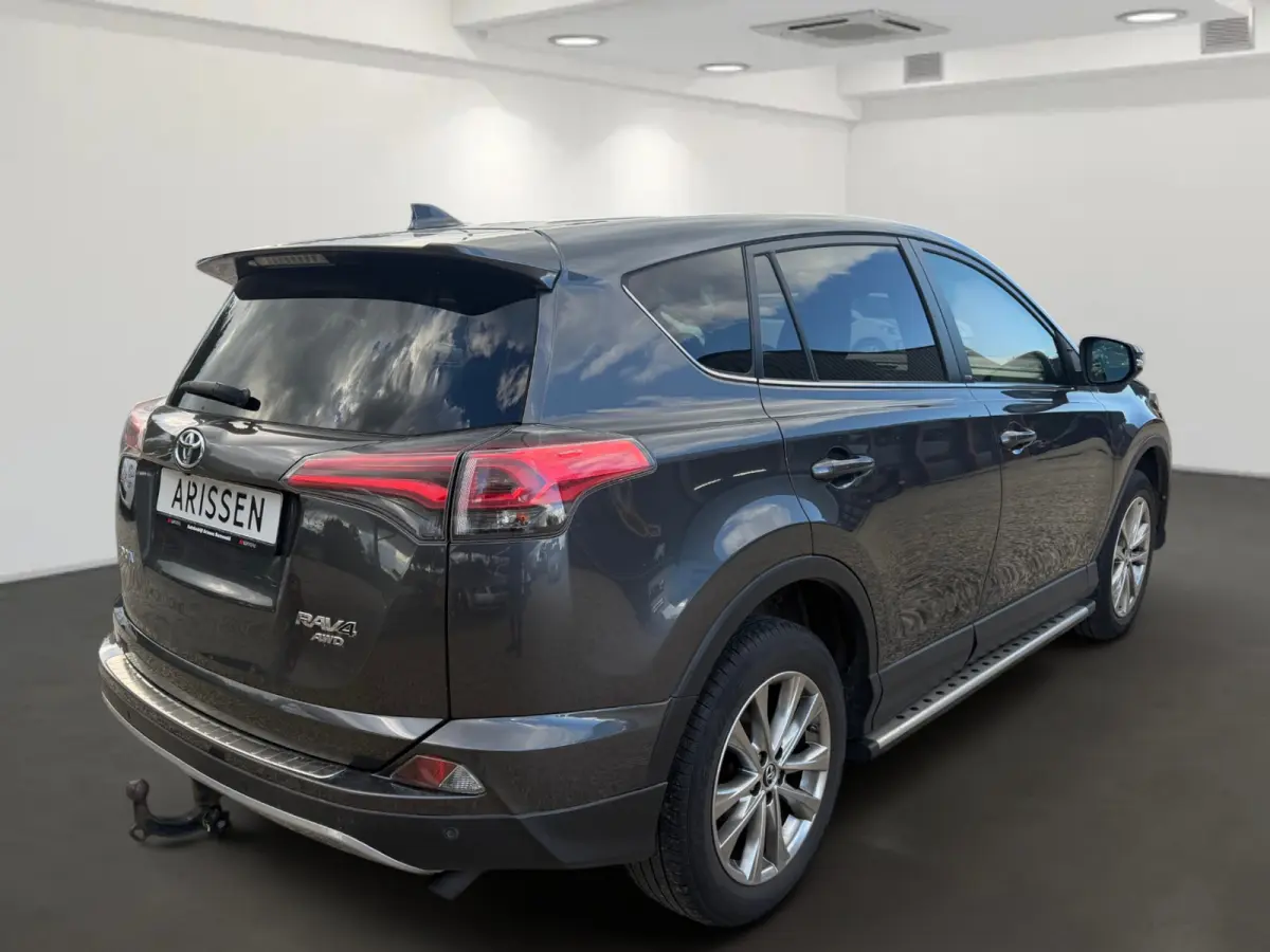2.0 VVT-i AWD Executive 4x4