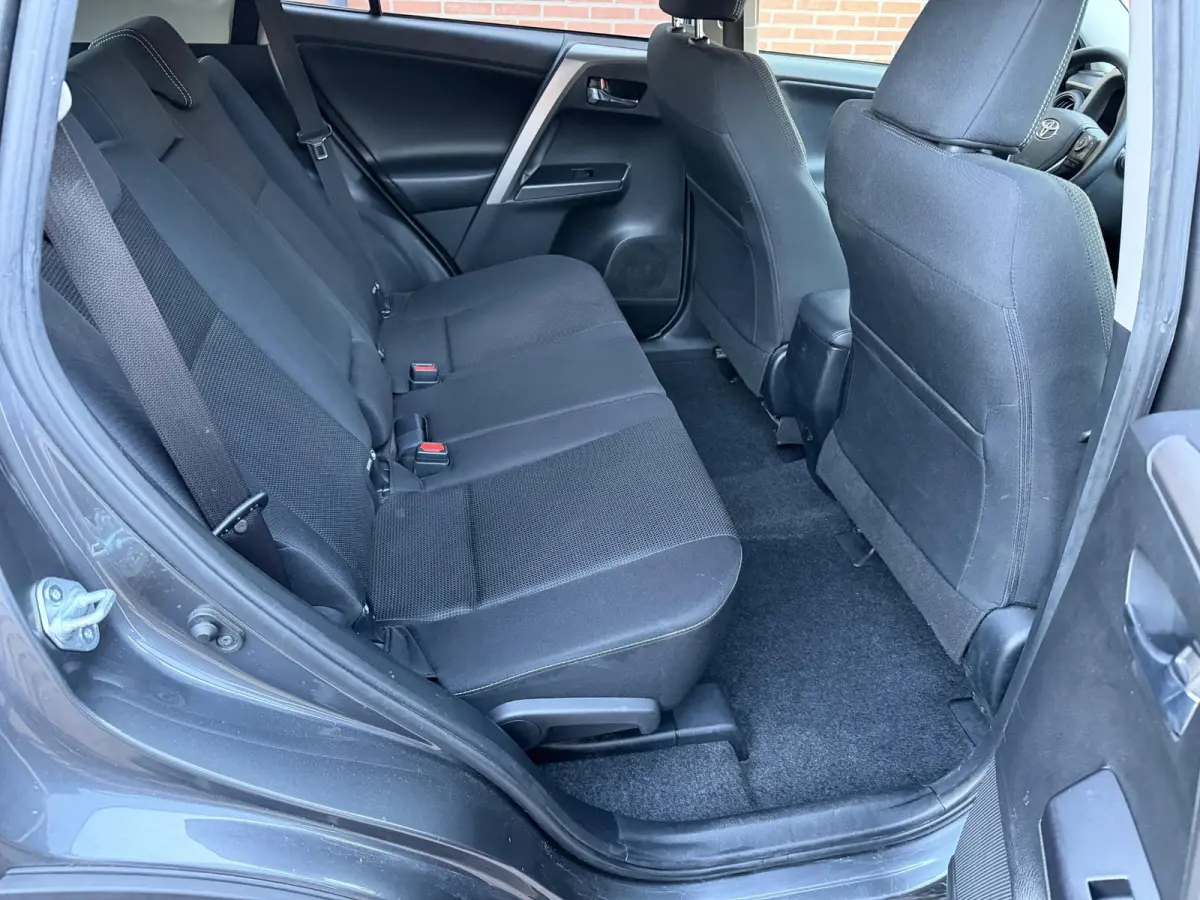 2.0 VVT-i AWD Executive 4x4