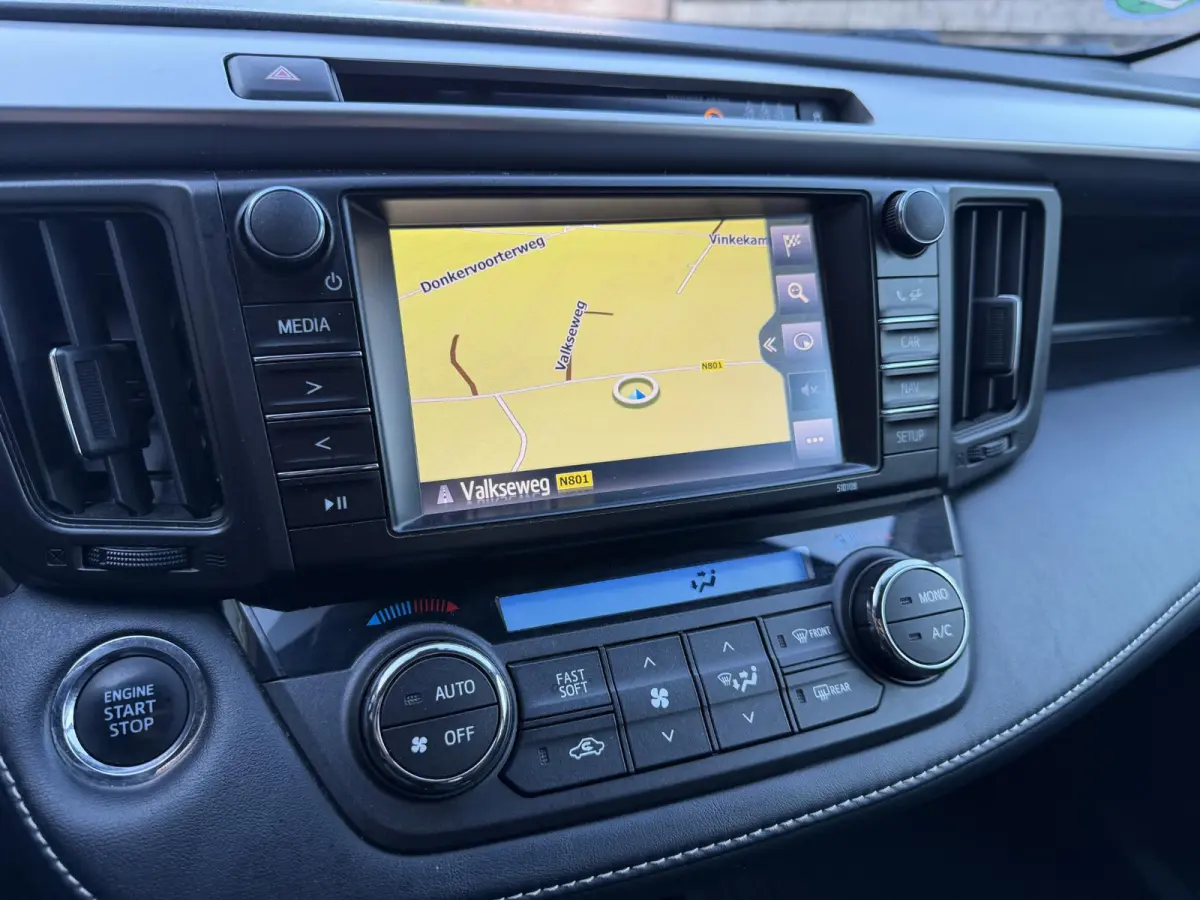 2.0 VVT-i AWD Executive 4x4