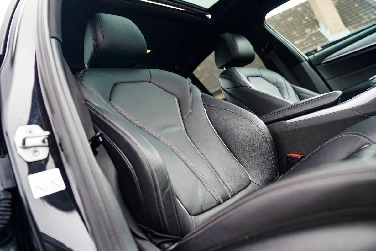 530i High Executive | Head Up Display | Panorama dak | Achteruitrijcamera | Apple Carplay | Harman/Kardon