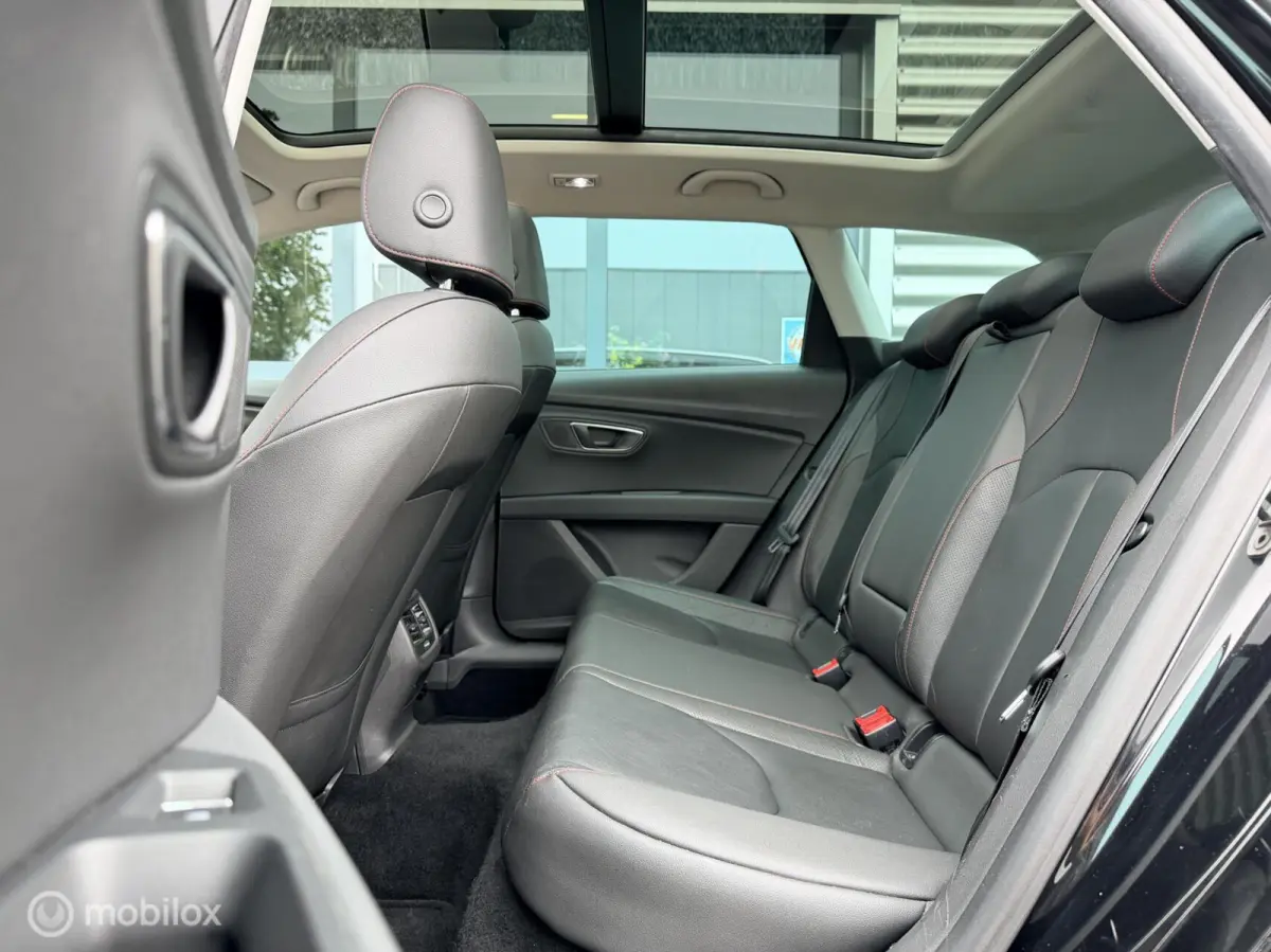 1.4 EcoTSI FR Business Intense 2e Eig AUT Pano VOLL!!!