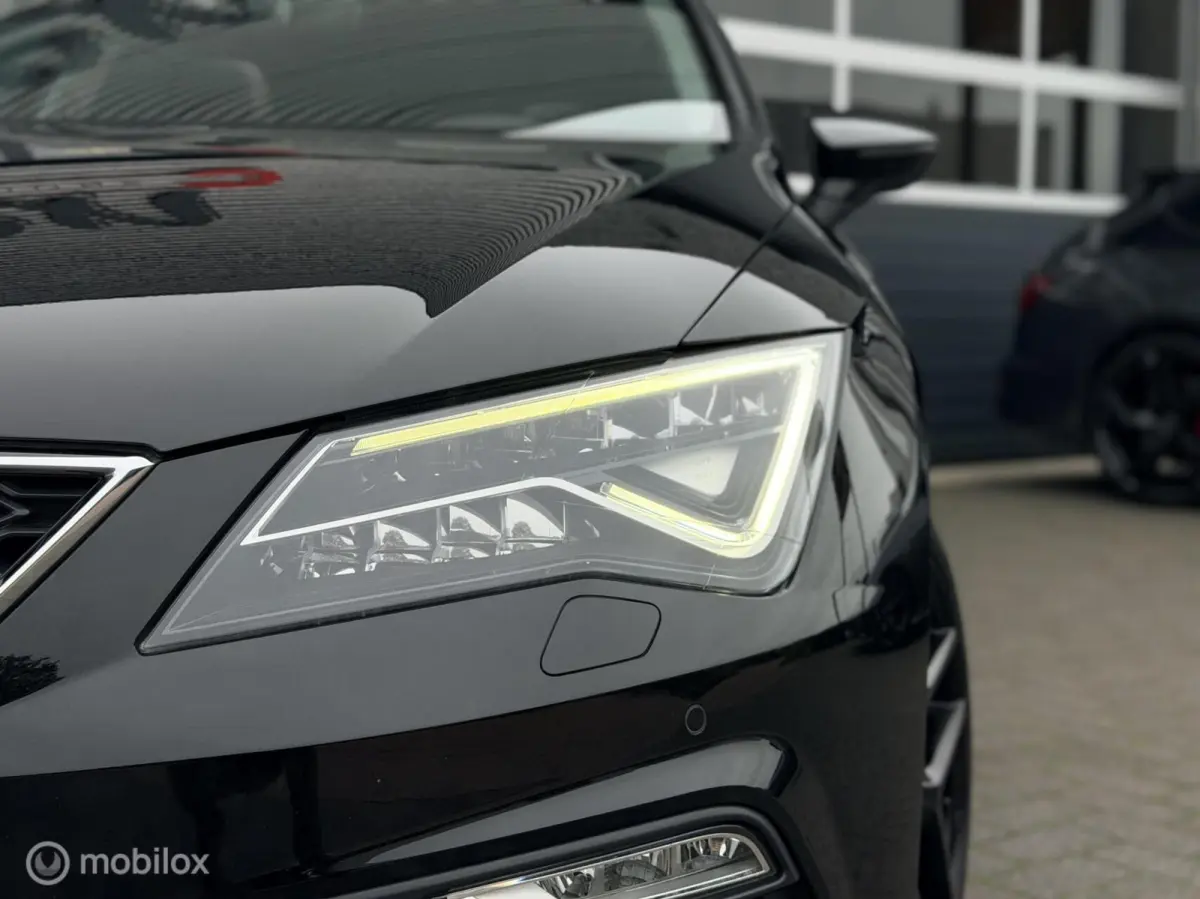 1.4 EcoTSI FR Business Intense 2e Eig AUT Pano VOLL!!!