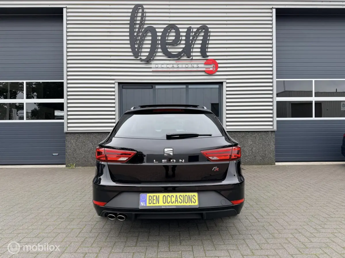 1.4 EcoTSI FR Business Intense 2e Eig AUT Pano VOLL!!!