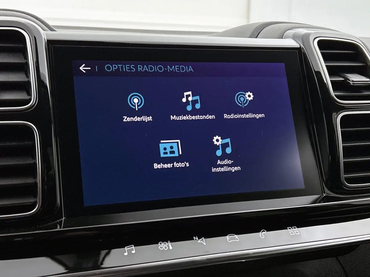 1.6 Plug-in Hybrid 225 Business Plus CAMERA | NAVI & CARPLAY | AD-CRUISE