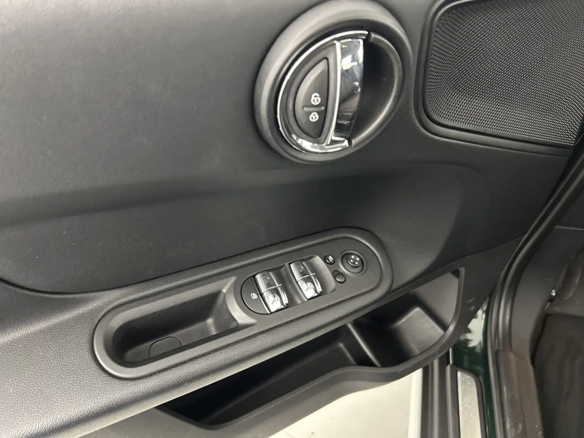 1.5 Cooper Black edition/PDC V+A/Cruise control/Airco/