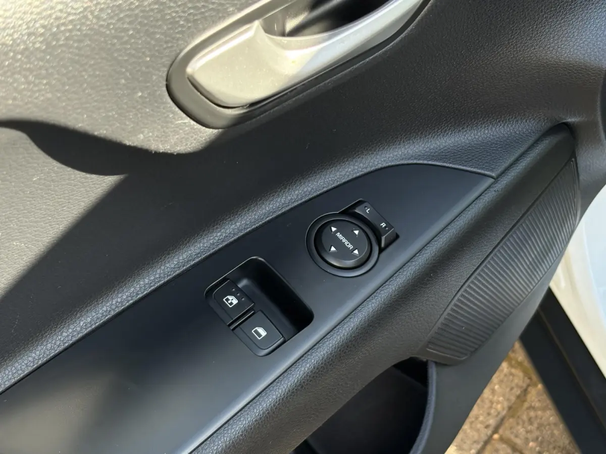 1.0 T-GDi DynamicLine 2-TONE/CARPLAY/CAMERA/LMV/NL-AUTO/1E EIG.