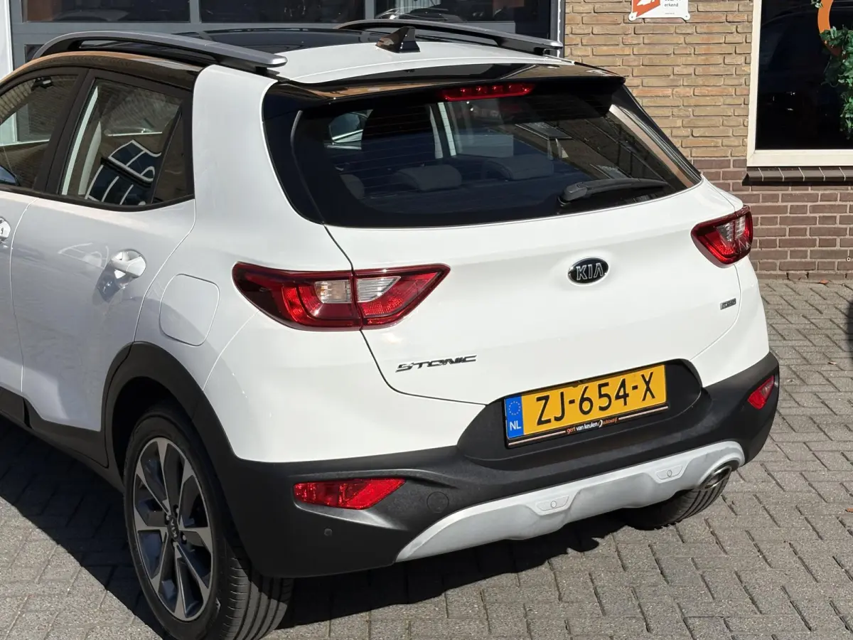 1.0 T-GDi DynamicLine 2-TONE/CARPLAY/CAMERA/LMV/NL-AUTO/1E EIG.