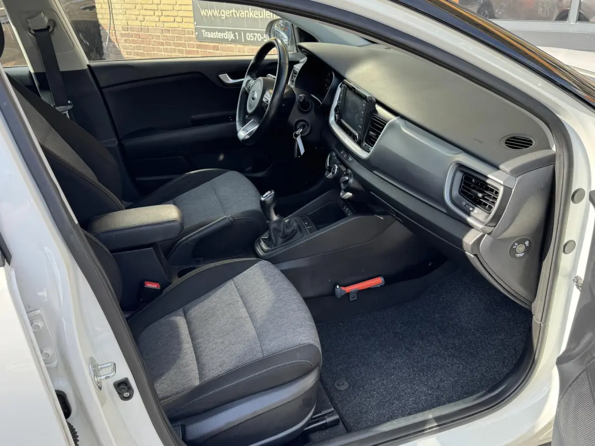 1.0 T-GDi DynamicLine 2-TONE/CARPLAY/CAMERA/LMV/NL-AUTO/1E EIG.