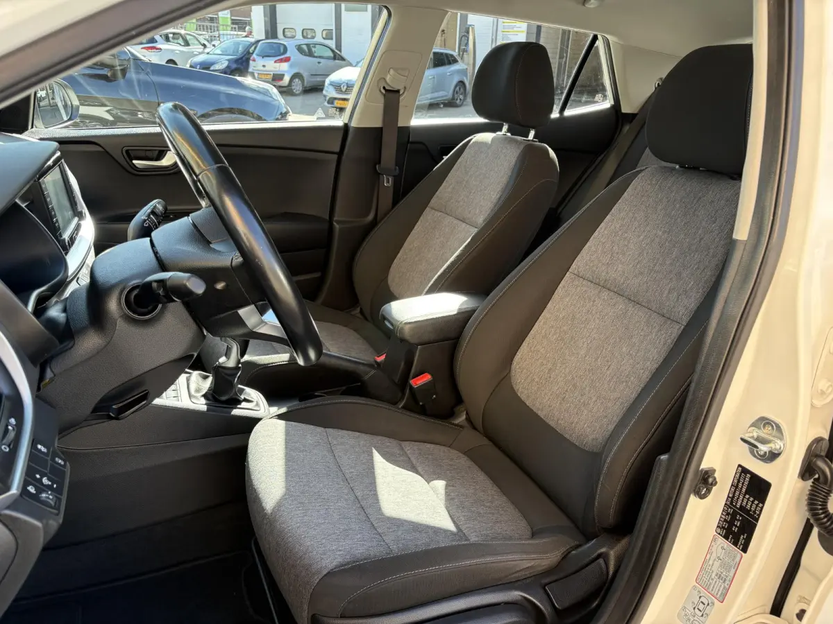 1.0 T-GDi DynamicLine 2-TONE/CARPLAY/CAMERA/LMV/NL-AUTO/1E EIG.