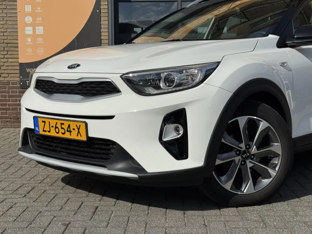 1.0 T-GDi DynamicLine 2-TONE/CARPLAY/CAMERA/LMV/NL-AUTO/1E EIG.