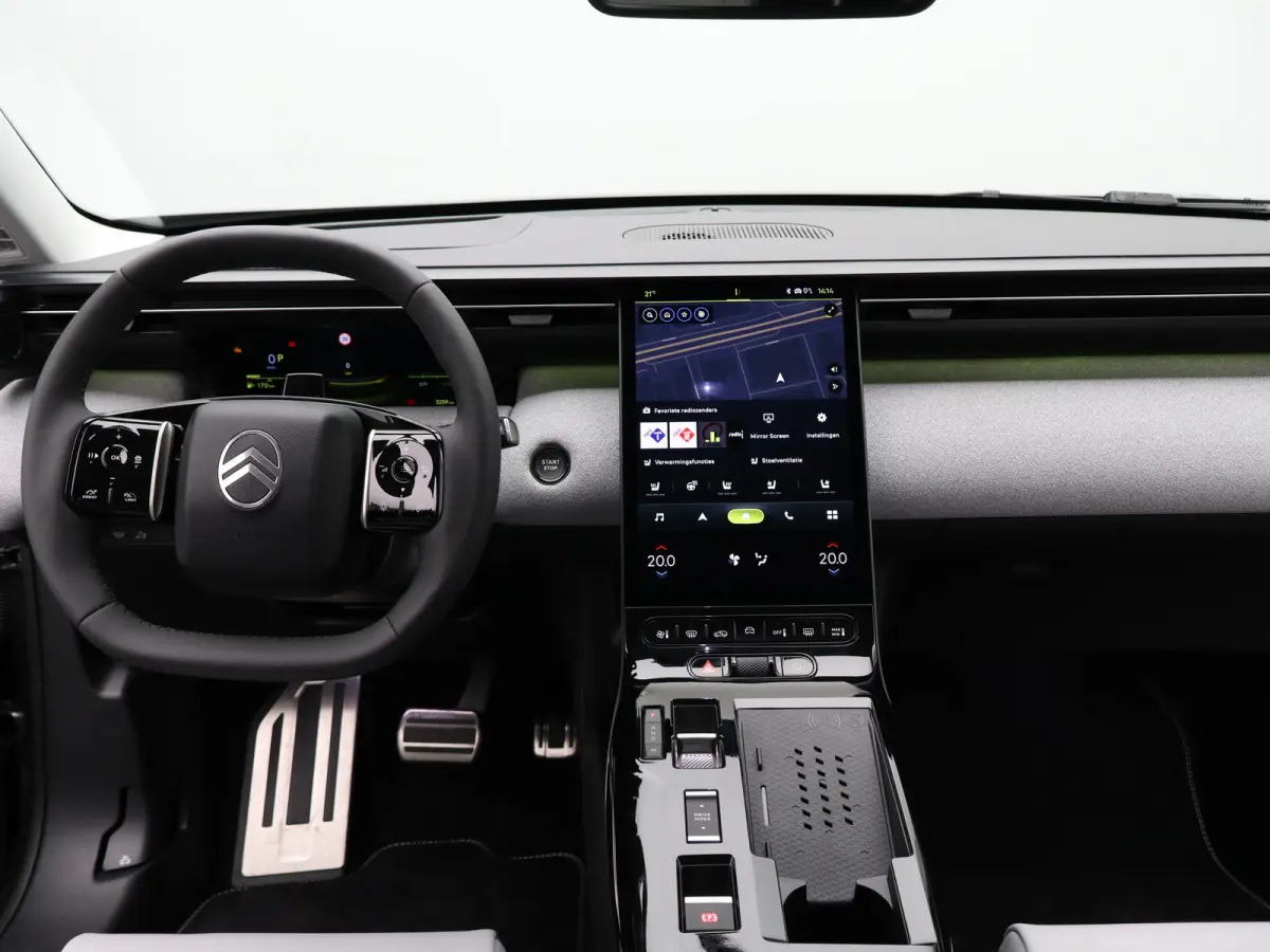 1.2 Hybrid 145 Max Afneembare Trekhaak | 360* Graden Camera | Adaptieve Cruise Control | Drive Assist | Elektrisch Verstelbare Stoelen | Stoelverwarming en Ventilatie