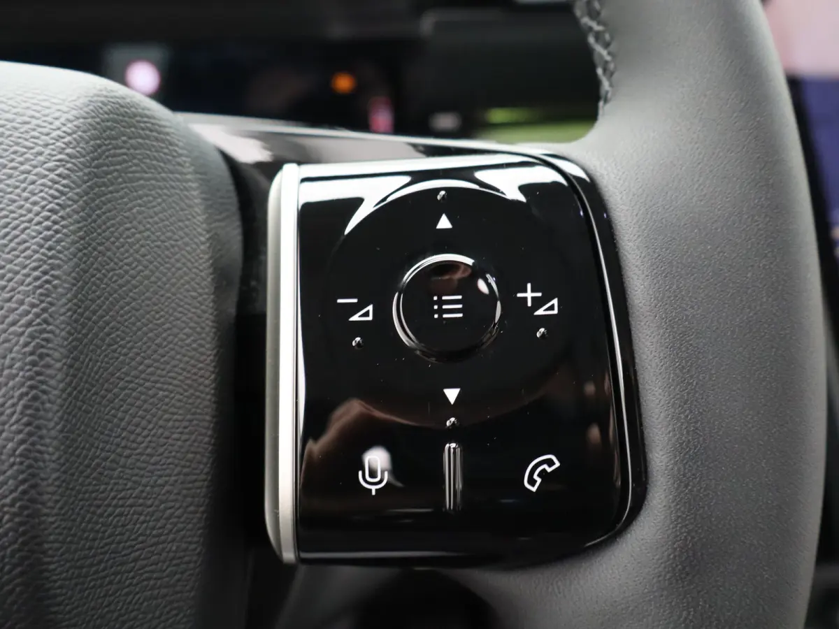 1.2 Hybrid 145 Max Afneembare Trekhaak | 360* Graden Camera | Adaptieve Cruise Control | Drive Assist | Elektrisch Verstelbare Stoelen | Stoelverwarming en Ventilatie