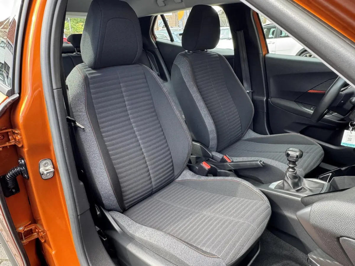 1.2 100pk Active CARPLAY/CRUISE/PDC/NL-AUTO/1E EIG./24.000KM!