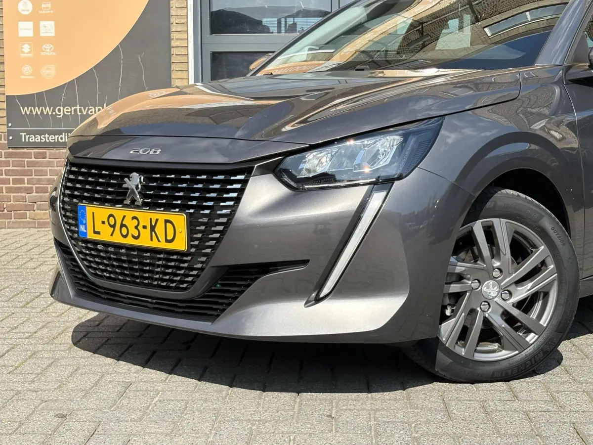 1.2 Active Pack 5-DEURS NAVI/LED/PDC/CRUISE/NL-AUTO/1E EIG.