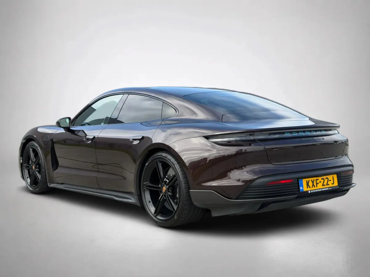 Turbo S 93 kWh VOLL!! (2e Eig, Dealer OndH, Carbon Pakket, Passagier Display, Bose, StoelVent, Sport Chrono, Etc)