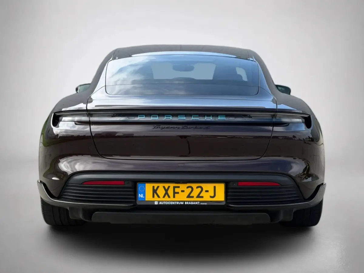 Turbo S 93 kWh VOLL!! (2e Eig, Dealer OndH, Carbon Pakket, Passagier Display, Bose, StoelVent, Sport Chrono, Etc)